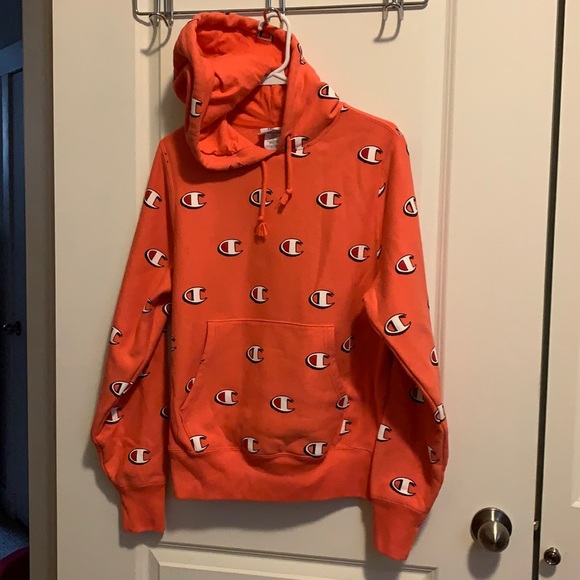 champion logo hoodie - Picture 1 of 4